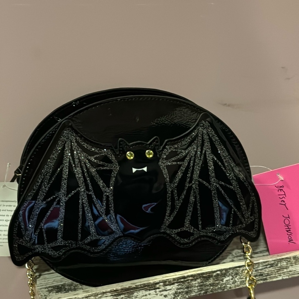Betsey Johnson black bat Kitsch, Crossbody bag